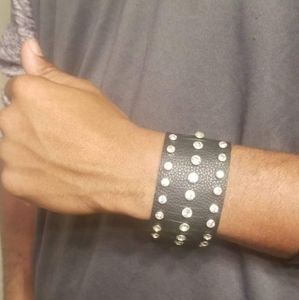 PAPARAZZI ACCESSORIES  For All the Men! ONLY $5!